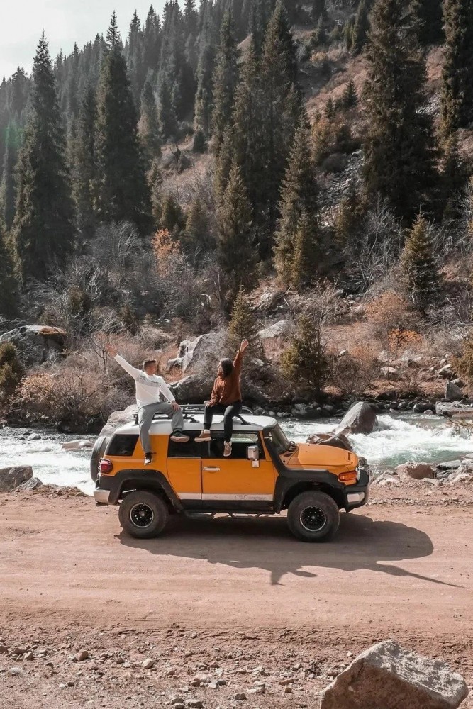 Toyota FJ-Cruiser Yellow-7