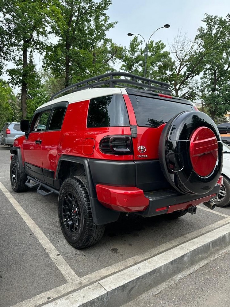 Toyota FJ-Cruiser Ruby-7